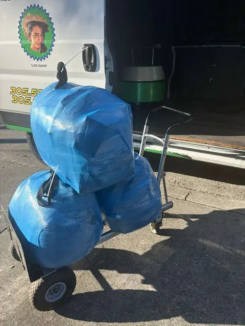 Envoltura de maletines y paquetería en Westchester — 2